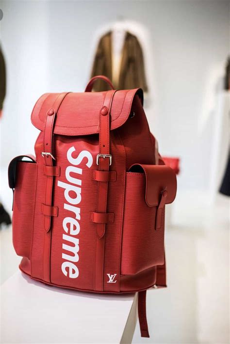 louis vuitton supreme backpack black replica|mascarilla supreme louis vuitton.